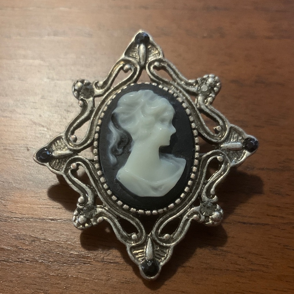 Vintage Silver and Black Cameo Brooch